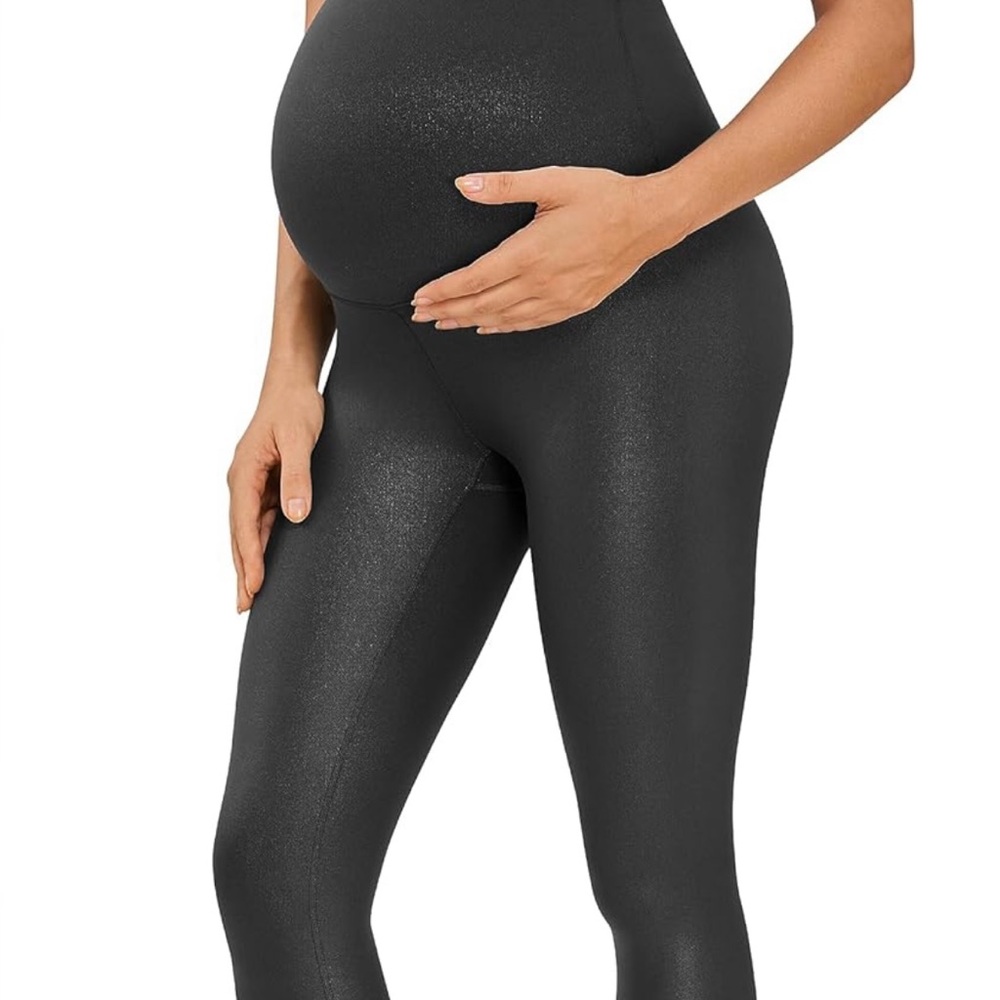 CRZ YOGA Black High-Waisted Leggings with Sleek Finish